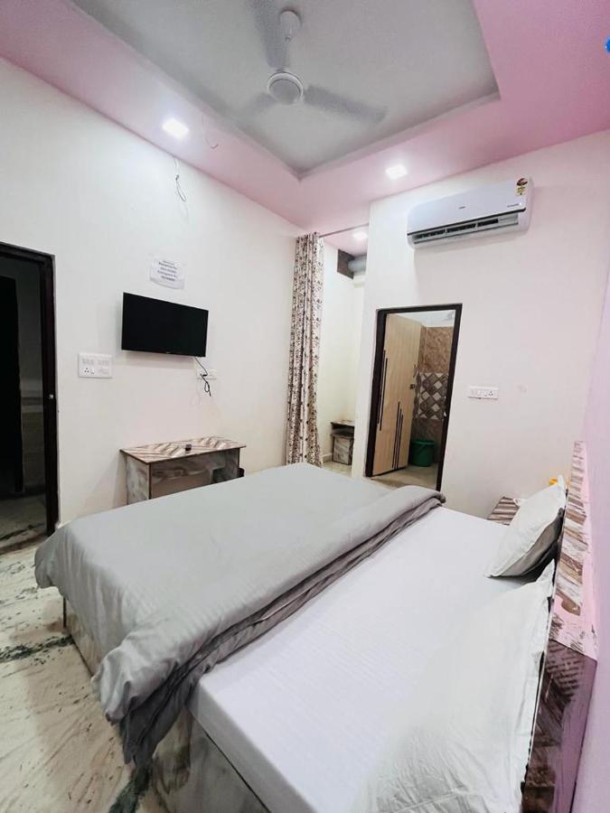 S S Palace Agra (Uttar Pradesh)